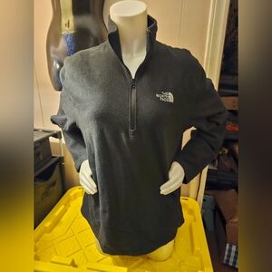 The north face size large womans 1/2 zip